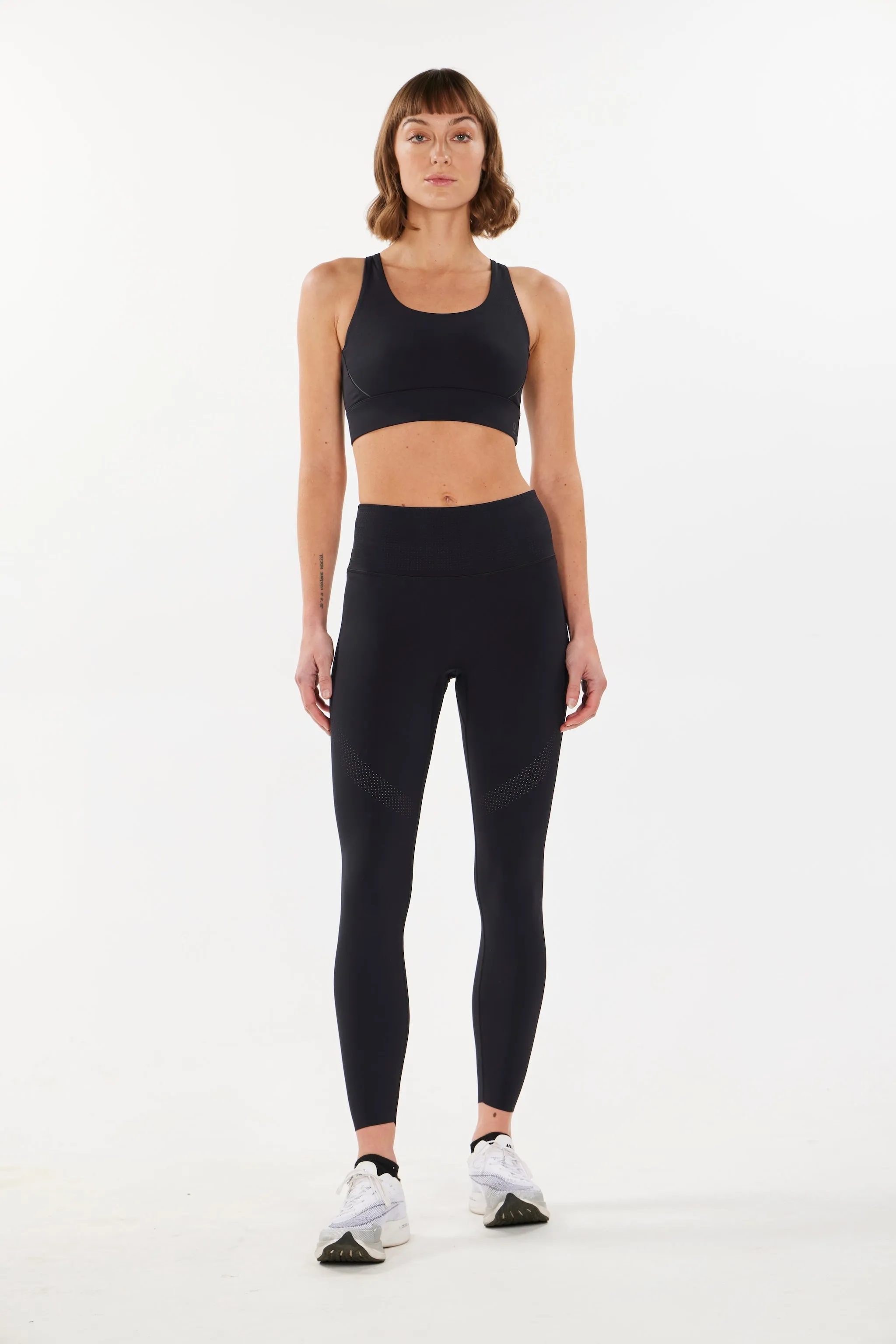 ALRN VENTILATED BACK CROP BRA