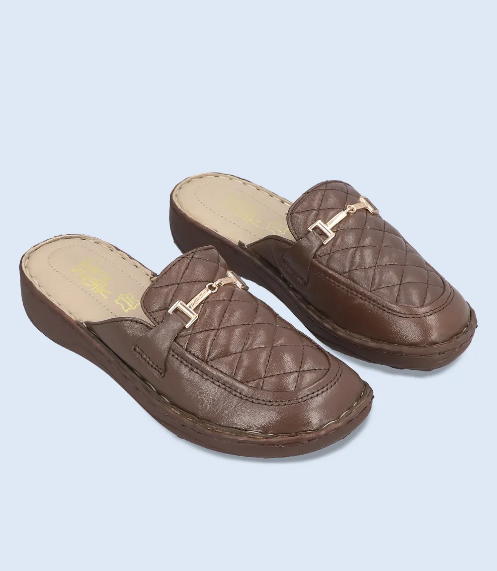 BW8336-BROWN-Women Comfort Mules