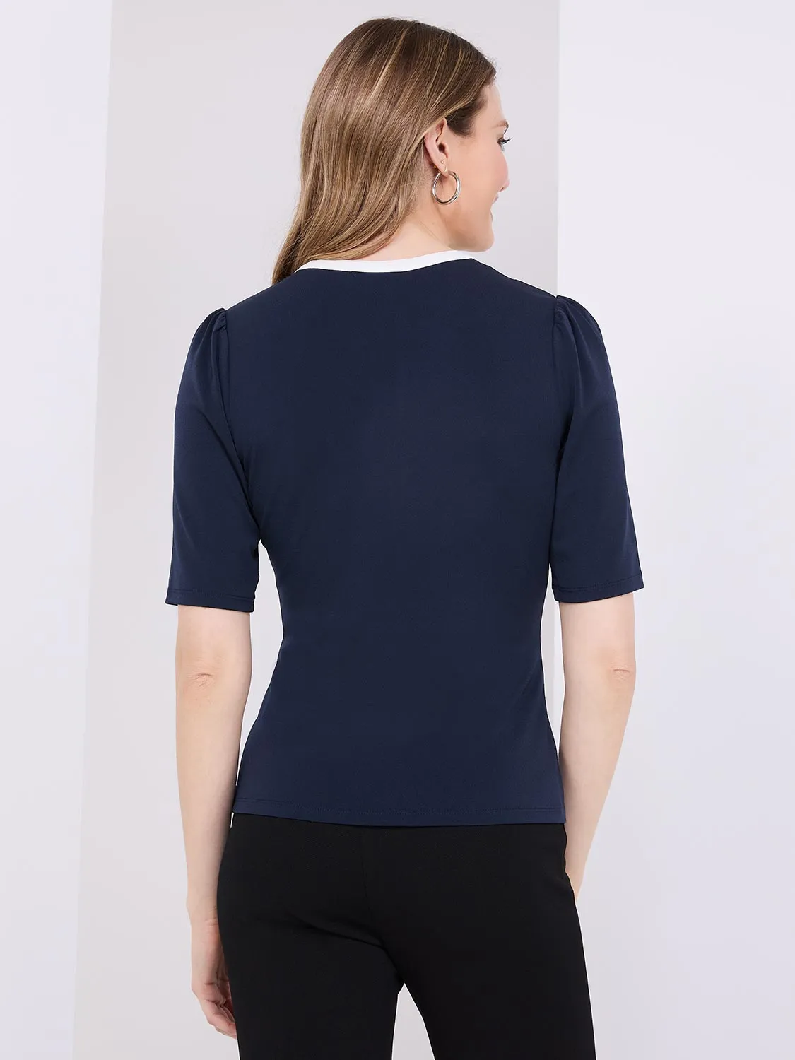 Contrast Neckline 3/4 Sleeve Top