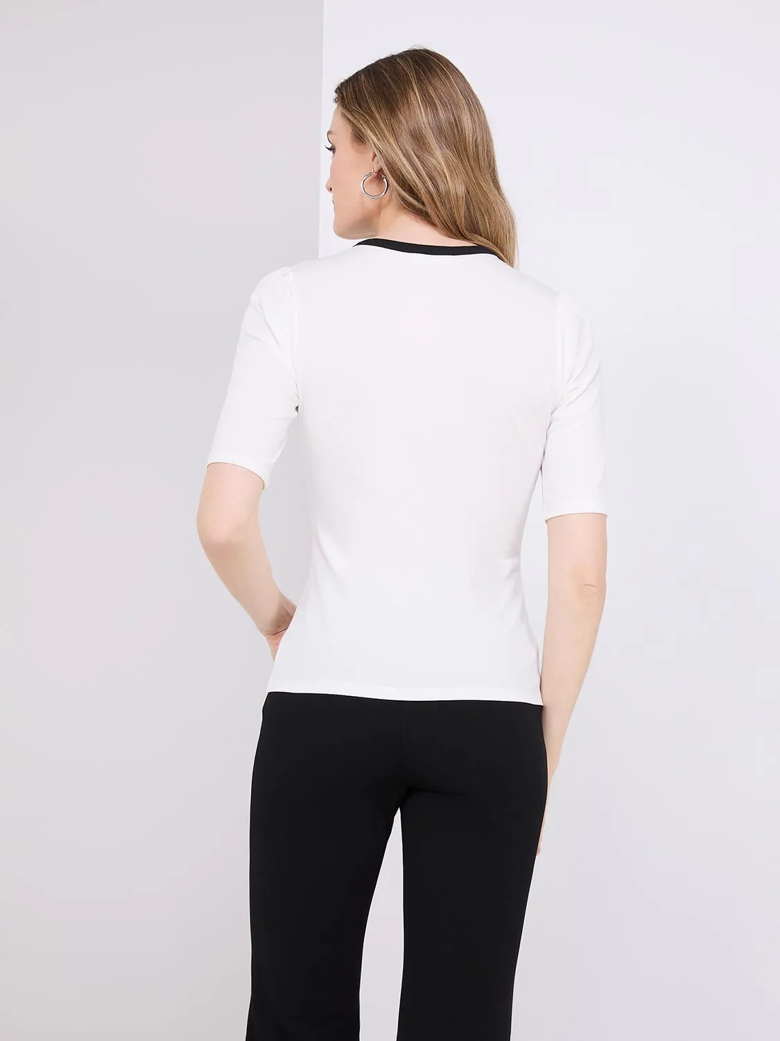 Contrast Neckline 3/4 Sleeve Top