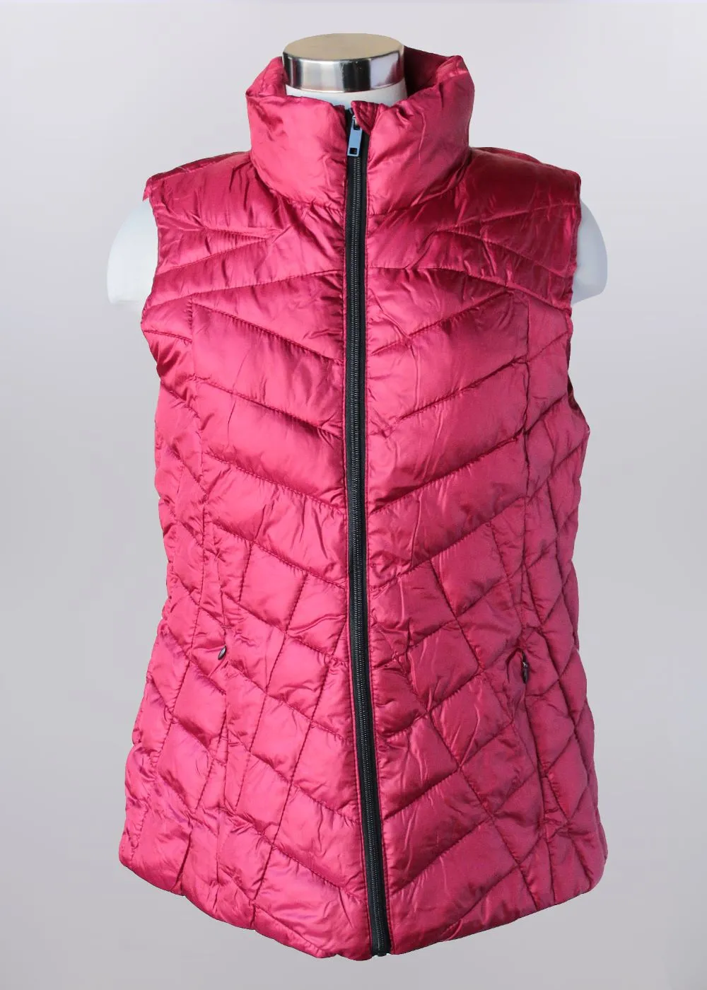 'Keren Hart' Women's Full Zip Chevron Quilted Nylon Vest - Ruby