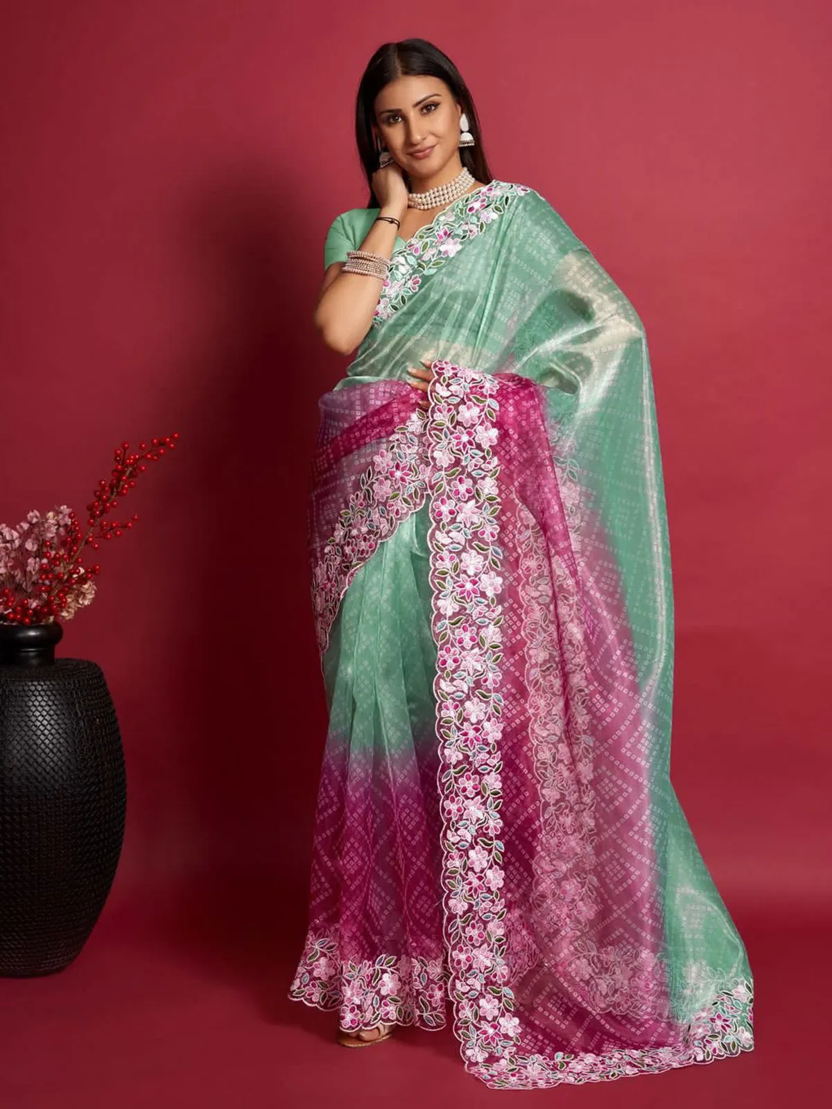 Odette Women Sea Green And Pink Organza Saree With Unstitched Blouse