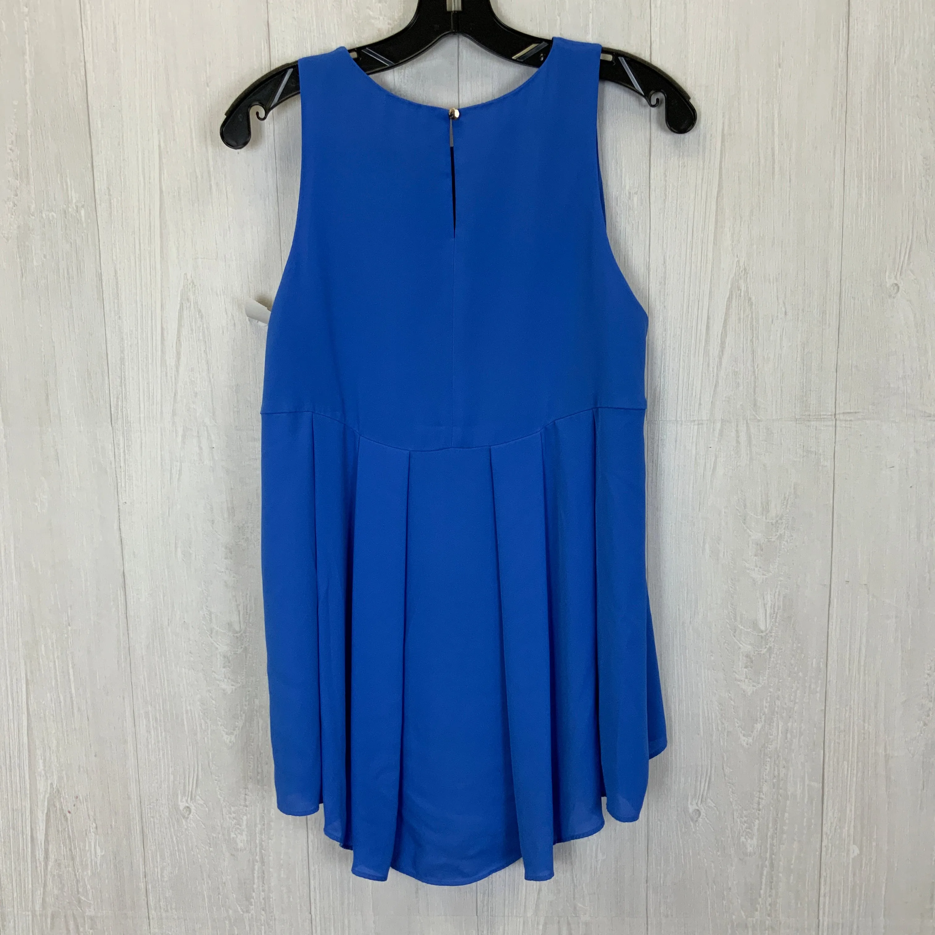 Top Sleeveless By Vince Camuto  Size: S