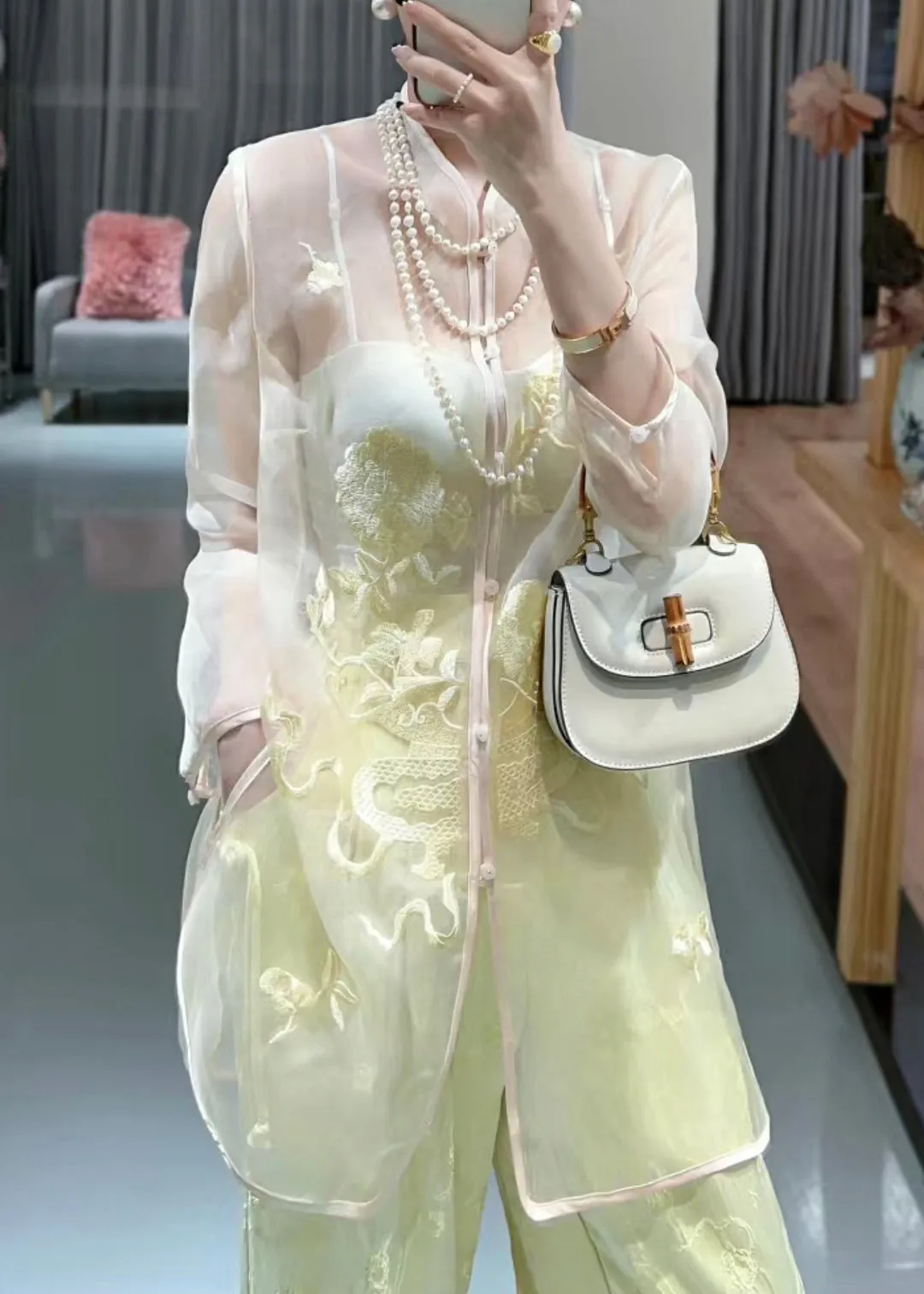 Women White Embroidered Button Tulle Shirts Long Sleeve QA1039